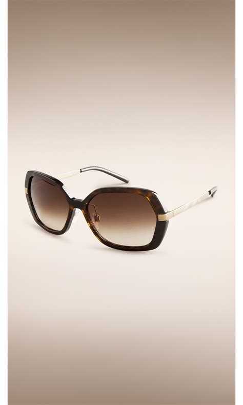 burberry trench collection square frame sunglasses|Square Frame Sunglasses in Black/beige .